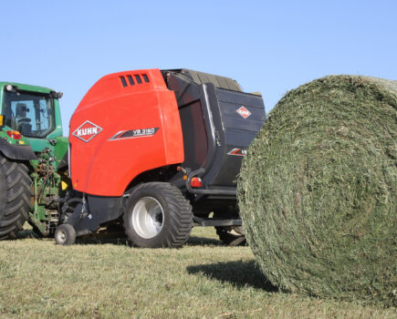 Variable chamber round balers updated for 2018