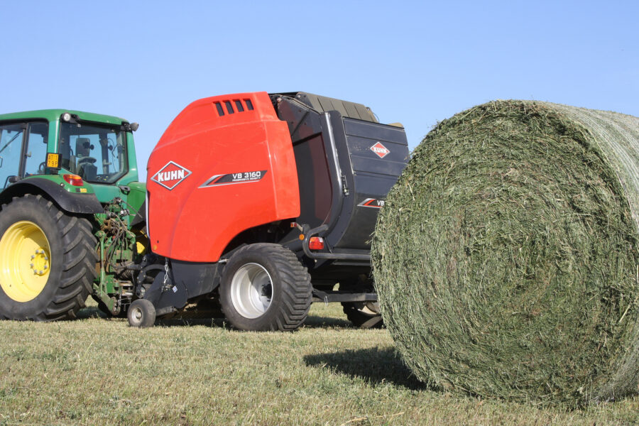 Variable chamber round balers updated for 2018