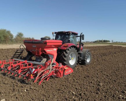 Kuhn extends Venta pneumatic seed drill range