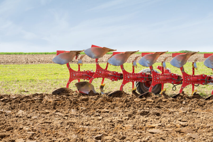 SERVO T 6000: the new Pöttinger plough 