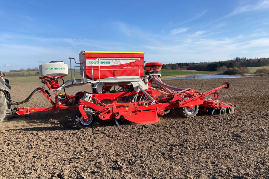 Using the cover crop sowing unit with a mulch seed drill